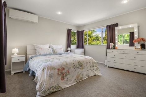 Photo of property in 20 Tenbless Court, Unsworth Heights, Auckland, 0632