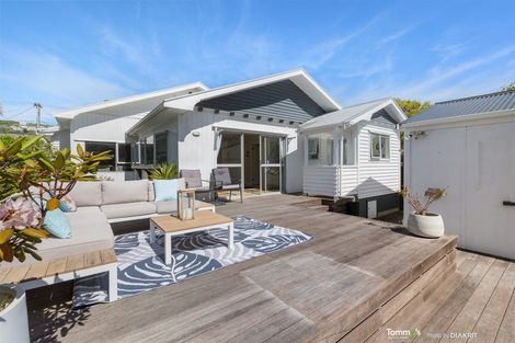 Photo of property in 234 The Parade, Island Bay, Wellington, 6023