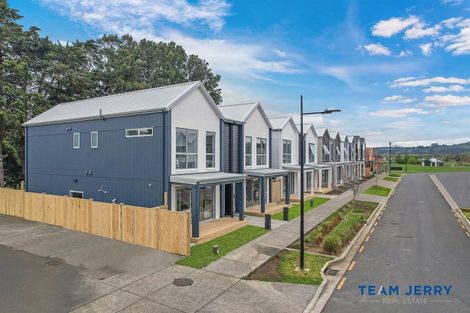 Photo of property in 19 Yellow Pear Lane, Karaka, 2578