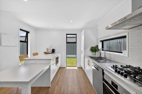 Photo of property in 46 Hammick Crescent, Pyes Pa, Tauranga, 3112