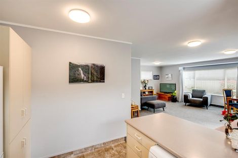 Photo of property in 2/2 Anzac Avenue, Onekawa, Napier, 4110