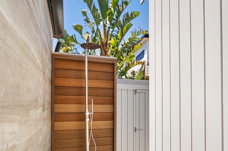 Photo of property in 10a Sunbrae Grove, Mount Maunganui, 3116