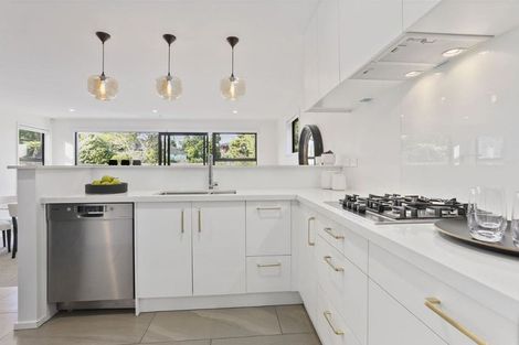 Photo of property in 15d/2 Verran Road, Birkenhead, Auckland, 0626