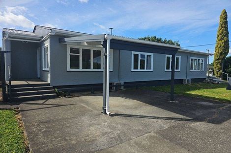Photo of property in 88 Victoria Street, Carterton, 5713