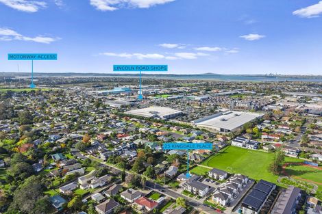Photo of property in 25 Kingdale Road, Henderson, Auckland, 0610