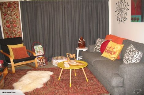 Photo of property in 3/3 Miro Street, Helensville, 0800