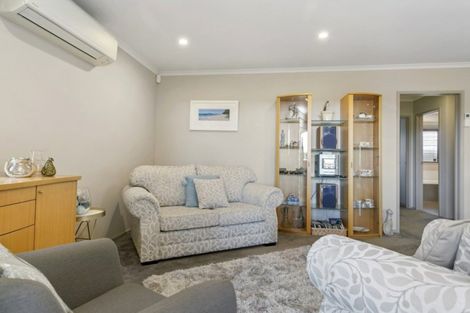 Photo of property in 1 Libby Crescent, Cambridge, 3434