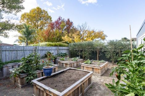 Photo of property in 4 Holyrood Street, Taradale, Napier, 4112