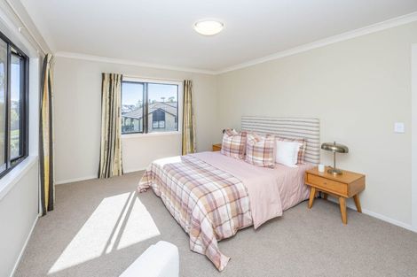 Photo of property in 72 Barrington Drive, Huntington, Hamilton, 3210