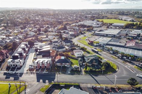Photo of property in 68 Delta Avenue, New Lynn, Auckland, 0600