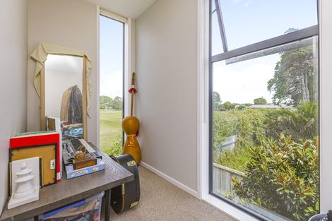 Photo of property in 52 Koro Lane, Mangere Bridge, Auckland, 2022