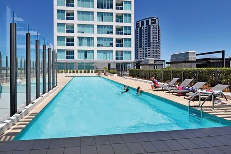 Photo of property in Sentinel Apartments, 2203/3 Northcroft Street, Takapuna, Auckland, 0622