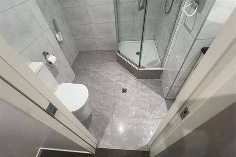 Photo of property in 54 Redoubt Road, Clover Park, Auckland, 2105