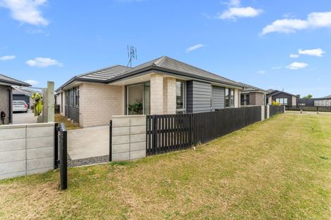 Photo of property in 79 Union Drive, Papamoa, 3118