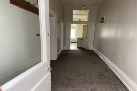 Photo of property in 74 Rolleston Street, Mount Cook, Wellington, 6021