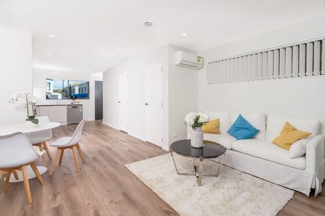 Photo of property in 16 Whai Hua Lane, Mangere Bridge, Auckland, 2022