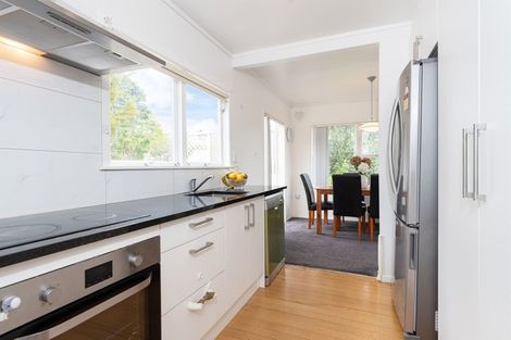Photo of property in 55 Mcdowell Crescent, Hillcrest, Auckland, 0627