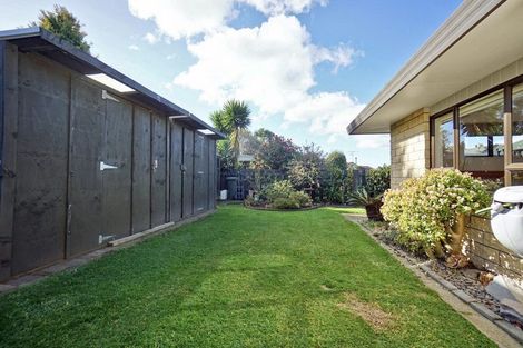 Photo of property in 8 Randell Place, Te Puke, 3119