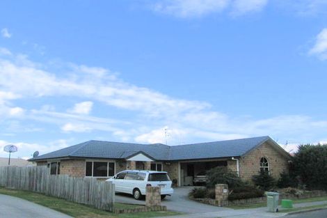 Photo of property in 10 Kopu Drive, Pyes Pa, Tauranga, 3112