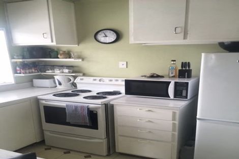 Photo of property in 218u8 Onepu Road, Lyall Bay, Wellington, 6022