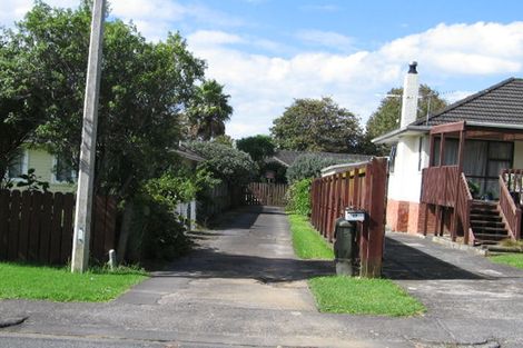 Photo of property in 17 Kervil Avenue, Te Atatu Peninsula, Auckland, 0610