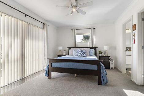 Photo of property in 24 Charles Street, Carterton, 5713
