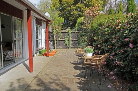 Photo of property in 2/27 Hendon Street, Edgeware, Christchurch, 8013