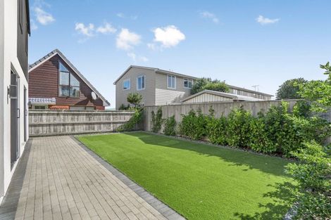 Photo of property in 1a Richmond Street, Petone, Lower Hutt, 5012