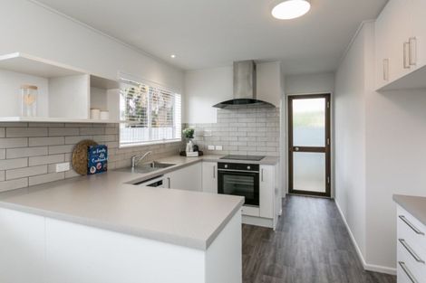 Photo of property in 46 Anderson Road, Taradale, Napier, 4112