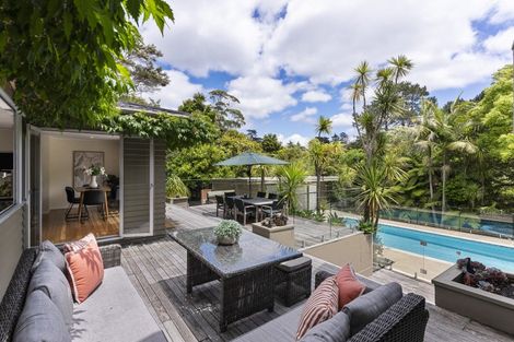 Photo of property in 14 Aberdeen Road, Campbells Bay, Auckland, 0620