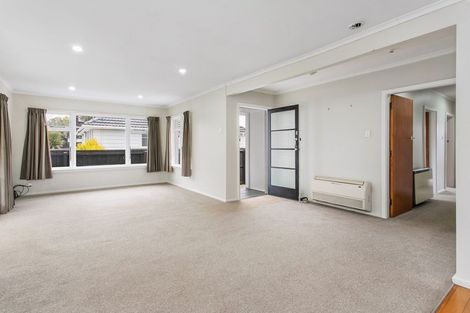 Photo of property in 8 Ravenna Street, Avonhead, Christchurch, 8042