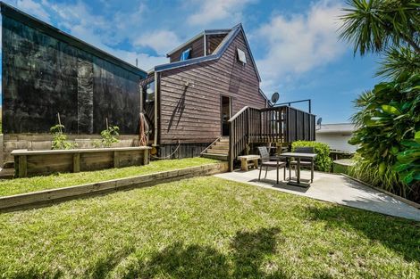 Photo of property in 19 Matai Road, Stanmore Bay, Whangaparaoa, 0932