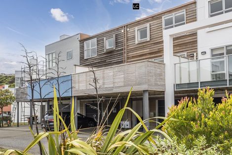 Photo of property in 17 Saddleback Grove, Karori, Wellington, 6012