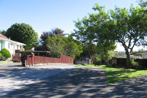 Photo of property in 23 Pahi Place, West Harbour, Auckland, 0618