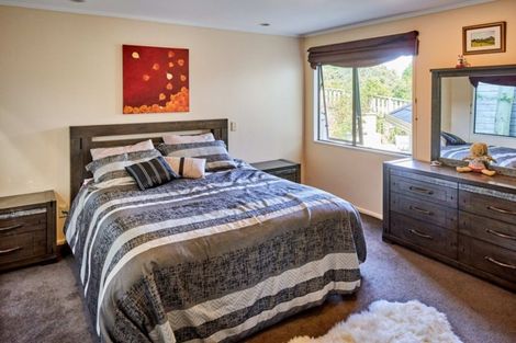 Photo of property in 22 The Crowsnest, Whitby, Porirua, 5024