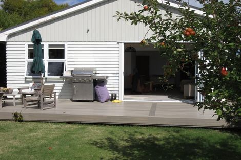 Photo of property in 63 Martin Road, Paraparaumu Beach, Paraparaumu, 5032