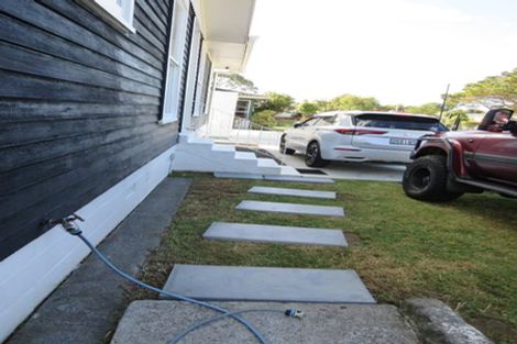 Photo of property in 3 Carbery Place, Manurewa, Auckland, 2102
