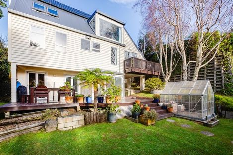 Photo of property in 57 Kahu Road, Paremata, Porirua, 5024