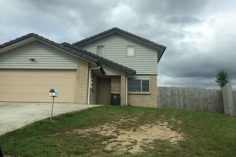 Photo of property in 4 Kereru Rise, Papakura, 2110