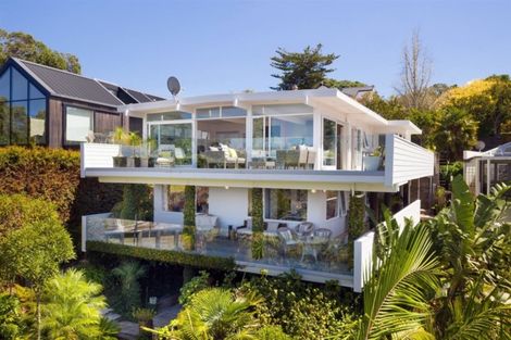 Photo of property in 24 Bridge View Road, Birkenhead, Auckland, 0626