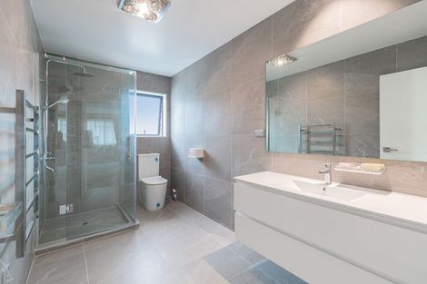 Photo of property in 10 Matiki Road, Flat Bush, Auckland, 2019