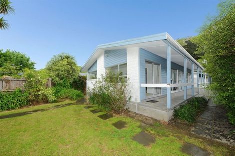 Photo of property in 2/123 Wakefield Avenue, Sumner, Christchurch, 8081