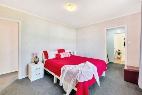 Photo of property in 11 Dellwood Avenue, Henderson, Auckland, 0612