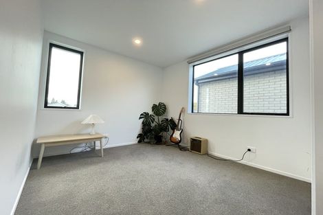 Photo of property in 11 Koral Lane, Broomfield, Christchurch, 8042