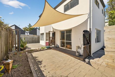 Photo of property in 2/44 Shakespeare Road, Waltham, Christchurch, 8023