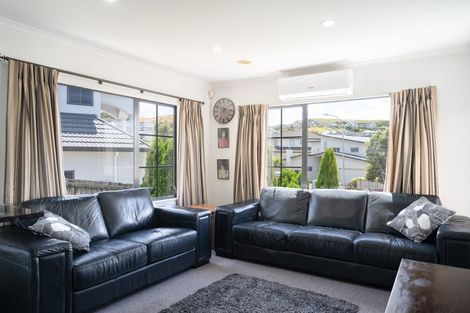 Photo of property in 53 Amesbury Drive, Churton Park, Wellington, 6037