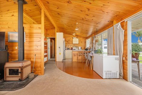 Photo of property in 7 Endeavour Close, Whitianga, 3510