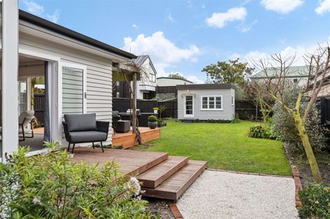 Photo of property in 51 Hawkesbury Avenue, St Albans, Christchurch, 8014