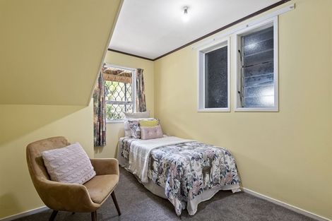 Photo of property in 76 Ayton Drive, Totara Vale, Auckland, 0629