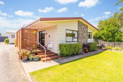 Photo of property in 2a Roberts Avenue, Aramoho, Whanganui, 4500